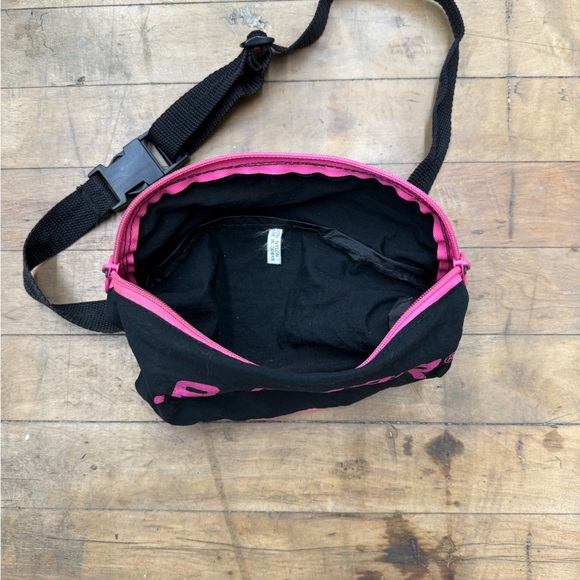 Vintage 80s LA Gear Fanny pack - Picture 3 of 3